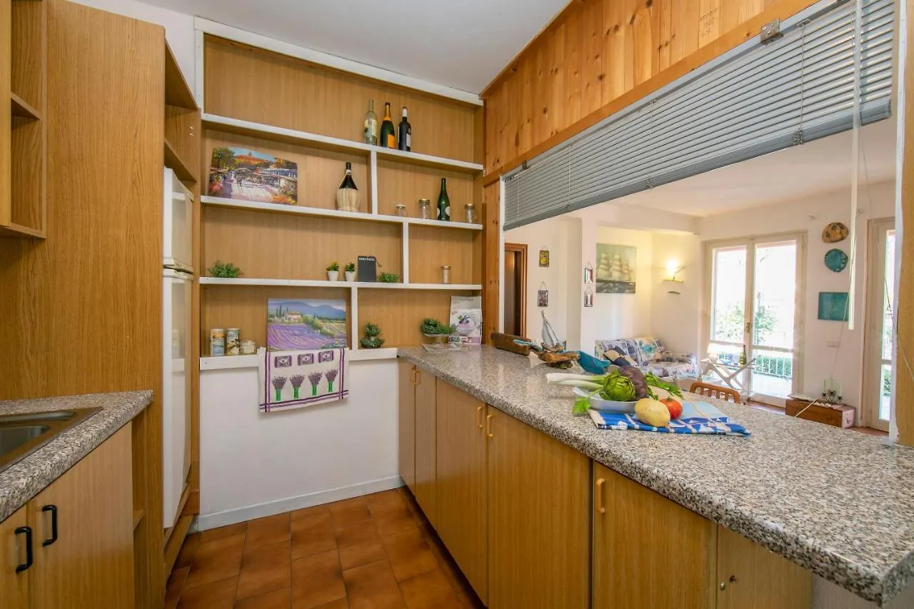 Apartment Casa Lavanda Pool, Tennis - Happy Rentals Ispra Italy